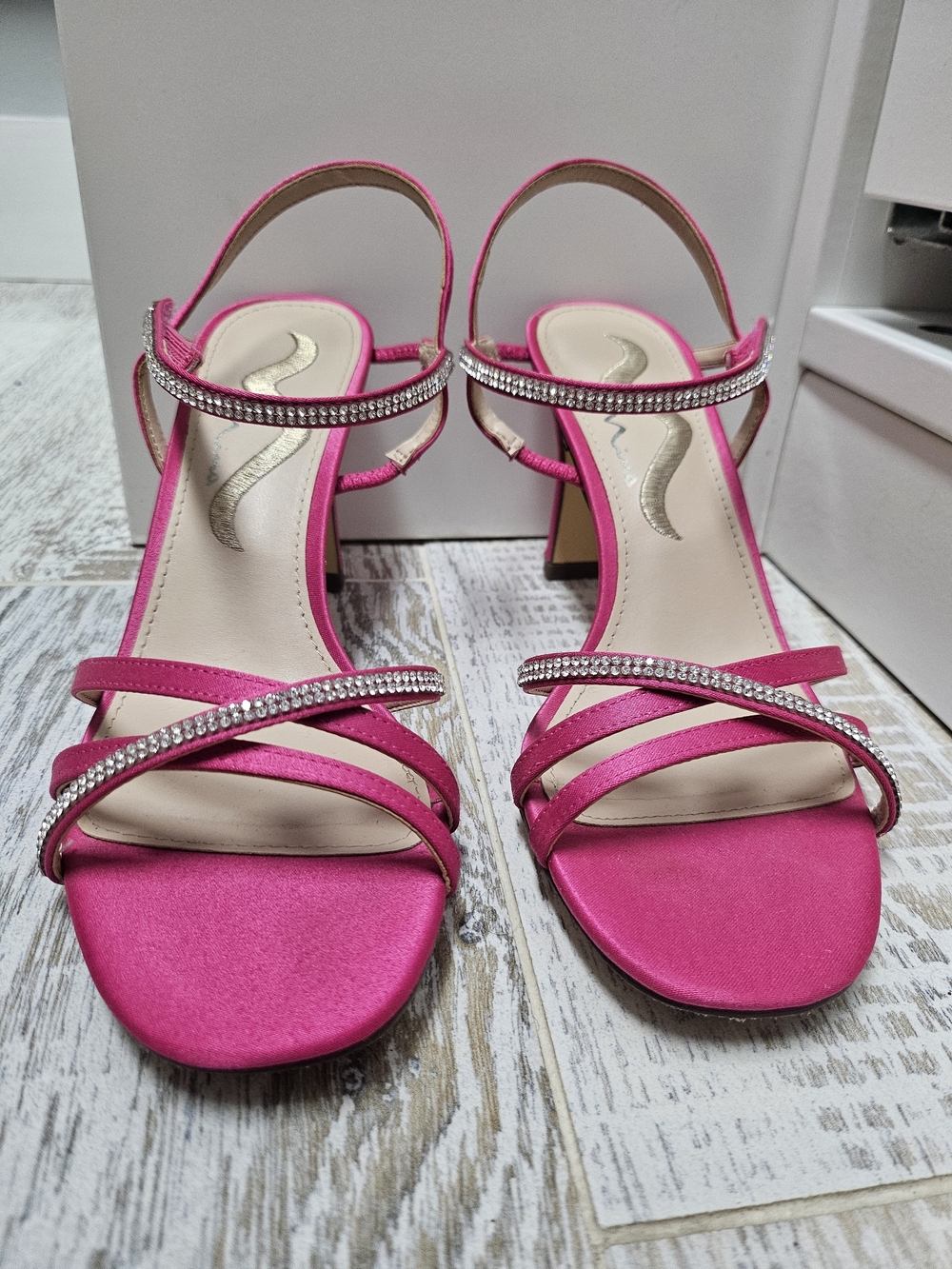 Women's Fuchsia Strappy Satin Heels with Rhinestone Accents Size 6.5